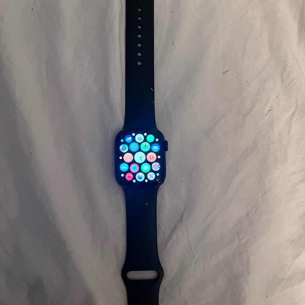 COPY - Apple Watch Series 7 with GPS and Cellular 32GB